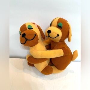 VTG 1977 R. Dakin Dream Pets Hugging Dog Couple Plush Brown